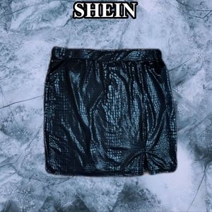 MINI SKIRT 𝐂𝐎𝐂𝐎𝐃𝐑𝐈𝐋𝐄 EFFECT